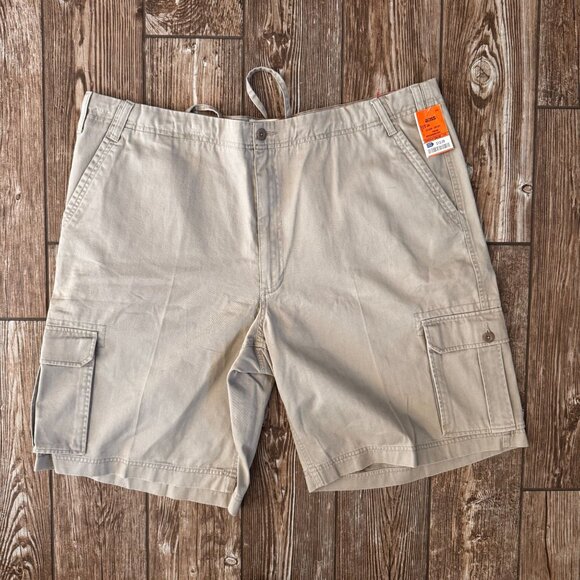 2/$18 SALE! ‎ Perry Ellis Cargo Stone Mens 44W Relax Fit Shorts Flap Pockets 10" - Picture 7 of 7